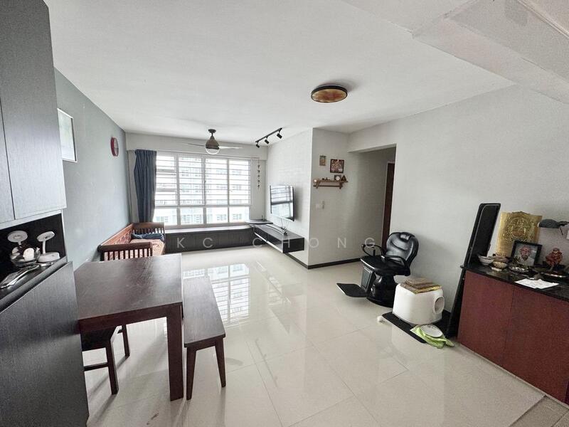 Near Telok Blangah MRT, 4 Room For Sale