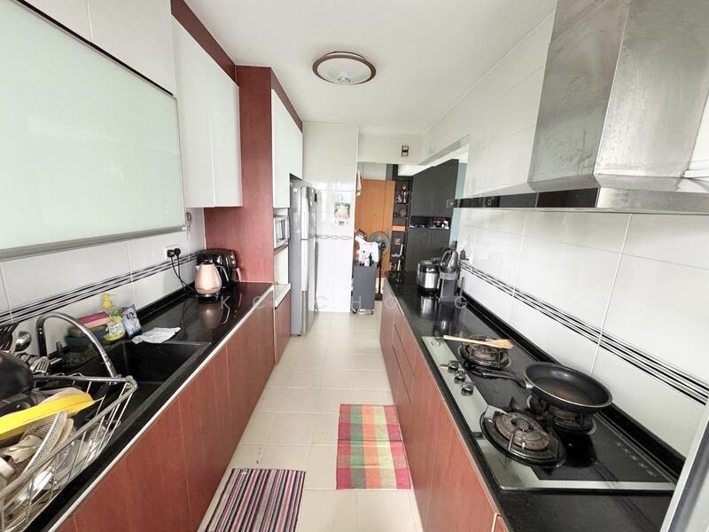 Near Telok Blangah MRT, 4 Room For Sale