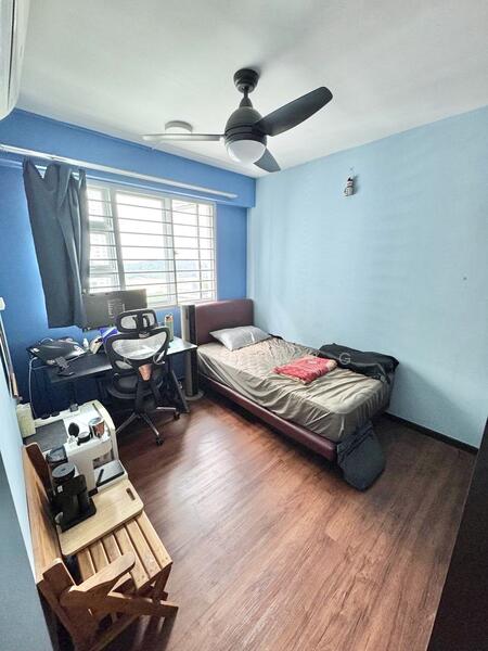 Near Telok Blangah MRT, 4 Room For Sale