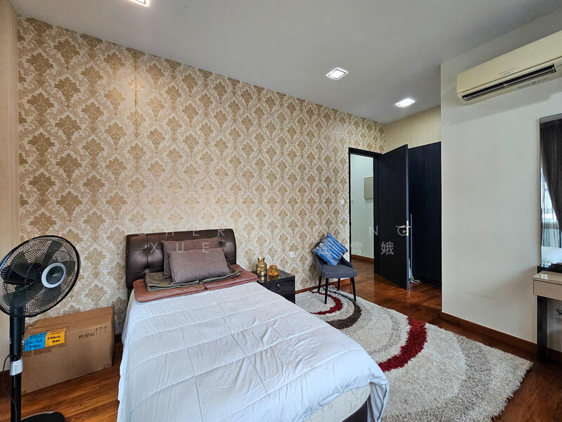 2nd floor 2nd Bedroom