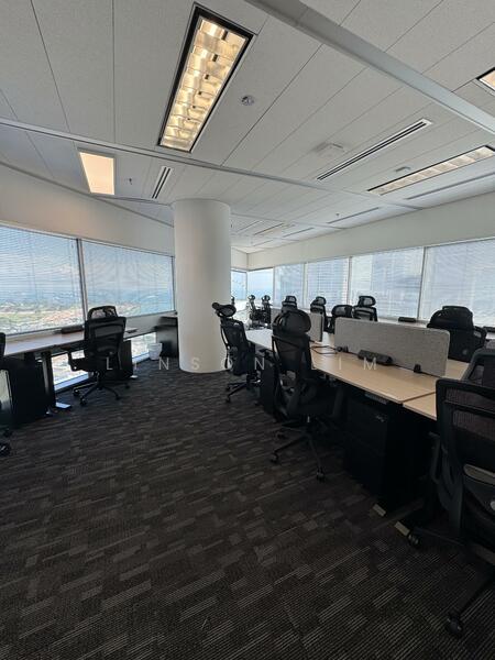 Gateway East, 152 Beach Road, Beach Road / Bugis / Rochor, 180 sqft, Office For Rent, by Linson Lim, 60181125 - Study - CommercialGuru.com.sg