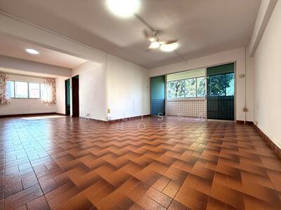 For Sale - 714 Ang Mo Kio Avenue 6