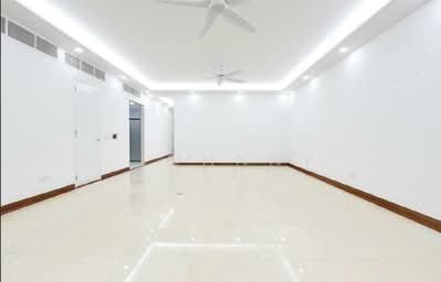 For Rent - Nassim Jade