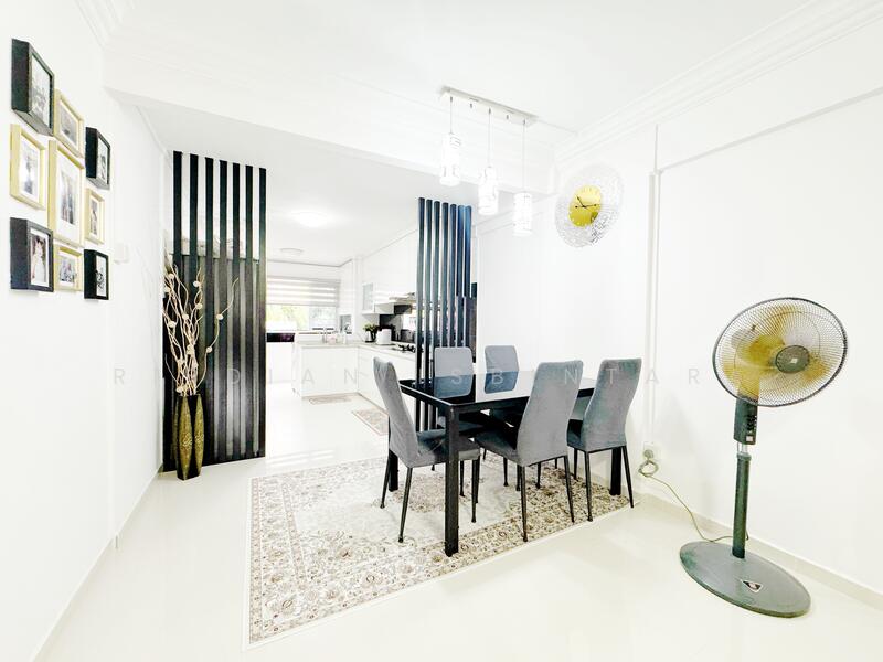 For Sale - 706 Yishun Avenue 5