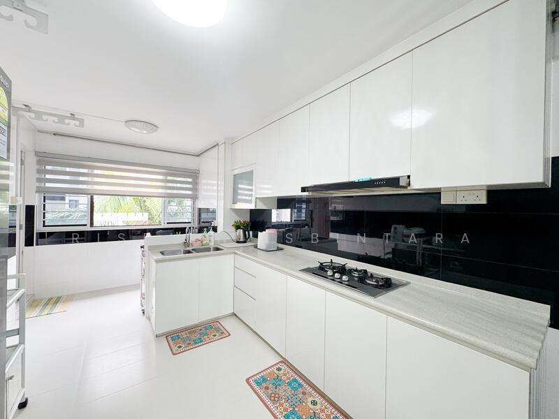 For Sale - 706 Yishun Avenue 5