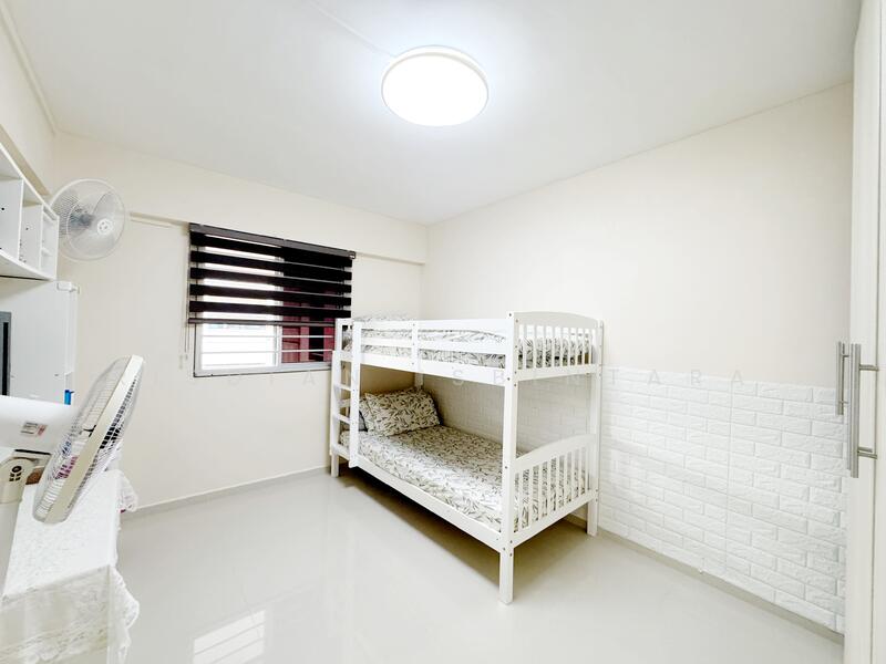 For Sale - 706 Yishun Avenue 5