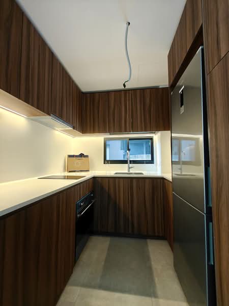 Lentor Modern, Lentor Central, Mandai / Upper Thomson, 2 Bedrooms, 732 sqft, Condominium For Rent, by John Lim Hong Kai, 60181716 - Kitchen - PropertyGuru.com.sg