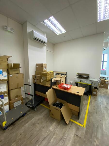 Tradehub 21, 18 Boon Lay Way, 1,582 sqft, Light Industrial (B1) For Rent, by Ben Chew, 60181722 - Study - CommercialGuru.com.sg