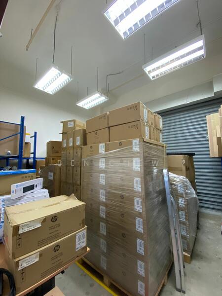 Tradehub 21, 18 Boon Lay Way, 1,582 sqft, Light Industrial (B1) For Rent, by Ben Chew, 60181722 - Others - CommercialGuru.com.sg
