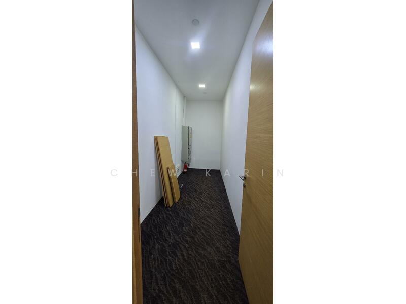 Wcega Tower, 21 Bukit Batok Crescent, 1,100 sqft, Light Industrial (B1) For Rent, by Chew Karin, 60181730 - Hallway - CommercialGuru.com.sg