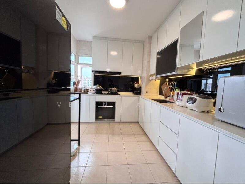 For Sale - 266A Compassvale Bow