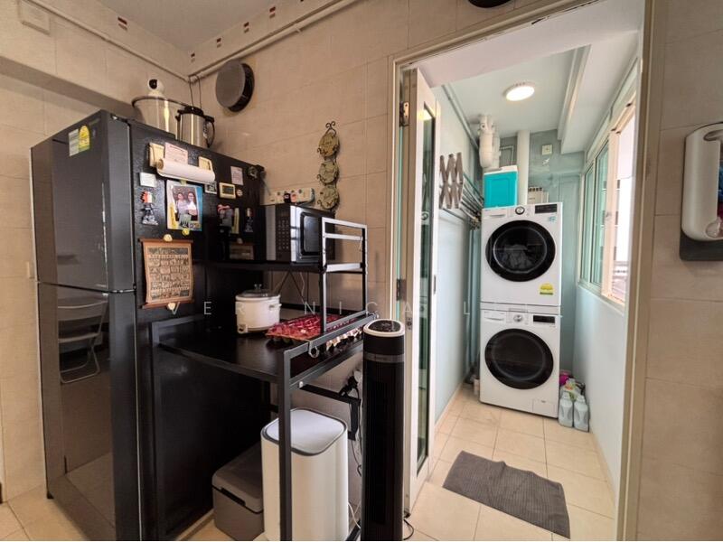 For Sale - 266A Compassvale Bow