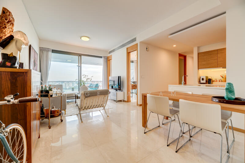 Living and dining corner