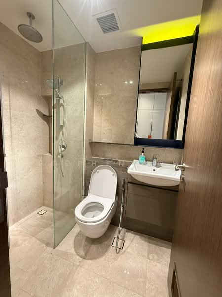 38 Jervois, 38 Jervois Road, Room Rental, 180 sqft, Condominium For Rent, by Stephen Koh, 60182030 - Bathroom - PropertyGuru.com.sg