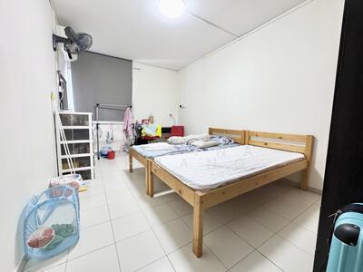 For Rent - 881 Tampines Street 84