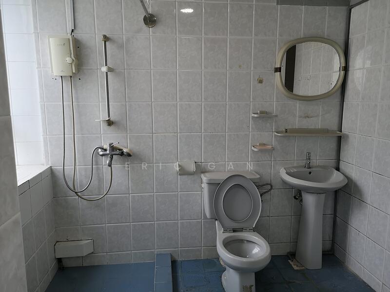 Common Bathroom