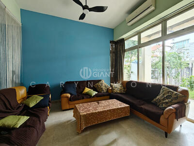 For Sale - ❤️GIANT⚡️4 Lvls Corner Terrace Hse Freehold w Unblock View n Triple Volume High Ceiling!