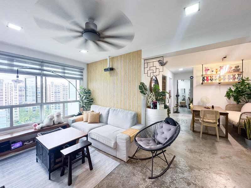 Living Room & Dining Area