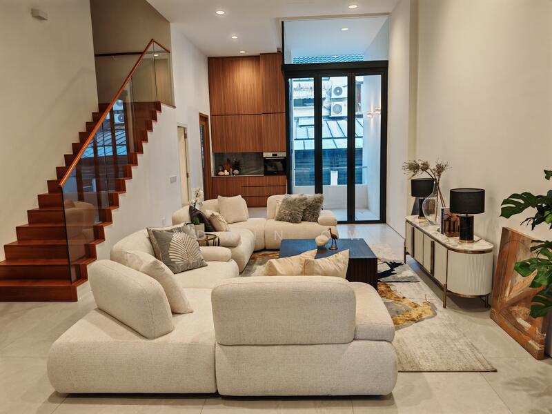 For Sale - BRAND NEW 2.5 STOREY WITH BASEMENT