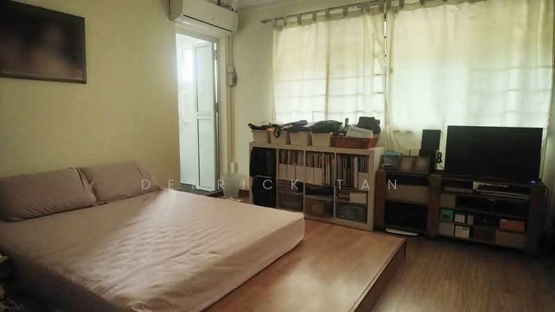 237 Bishan Street 22, 237 Bishan Street 22, 3 Bedrooms, 1,518 sqft, HDB Flat For Sale, by Derrick Tan, 60182877 - Bedroom - PropertyGuru.com.sg