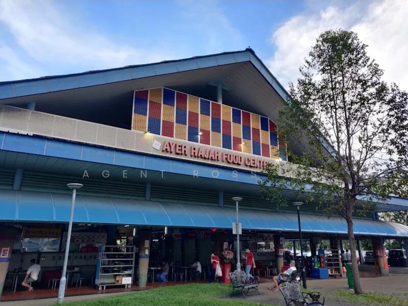 Cross to Eateries & Restaurant