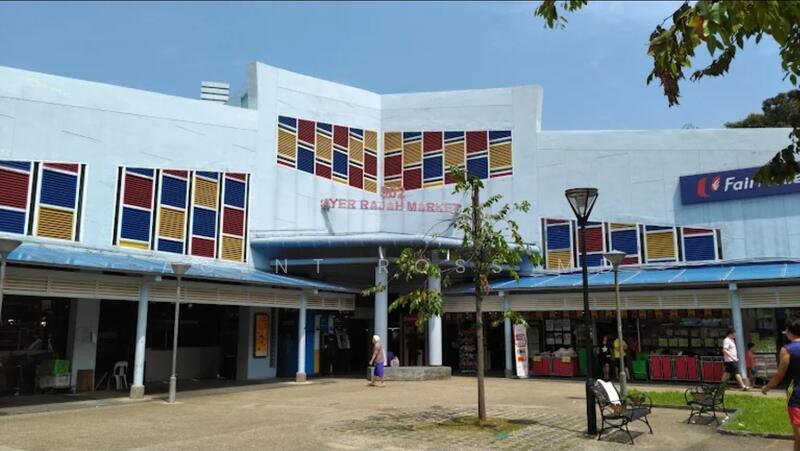 Walk to Wet market & NTUC