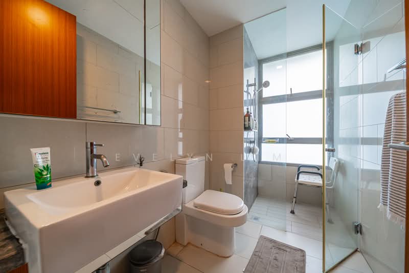 The Seafront on Meyer Condominium For Sale at S$ 4,100,000 | PropertyGuru Singapore - Bathroom