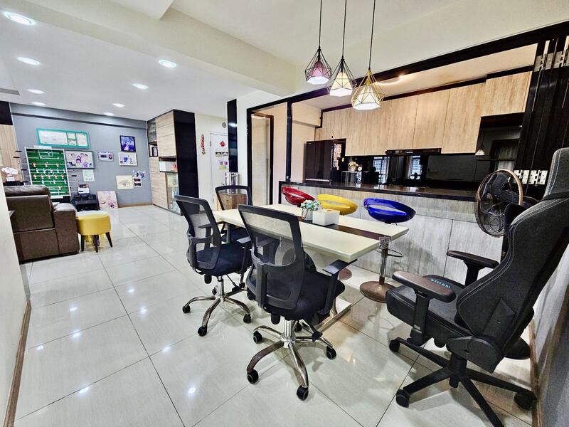 For Sale - 461C Bukit Batok West Avenue 8