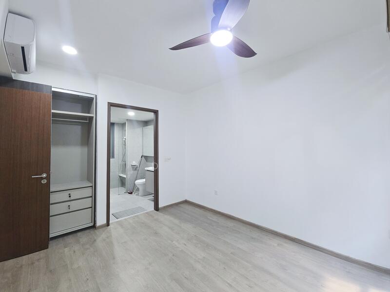 For Rent - The Visionaire