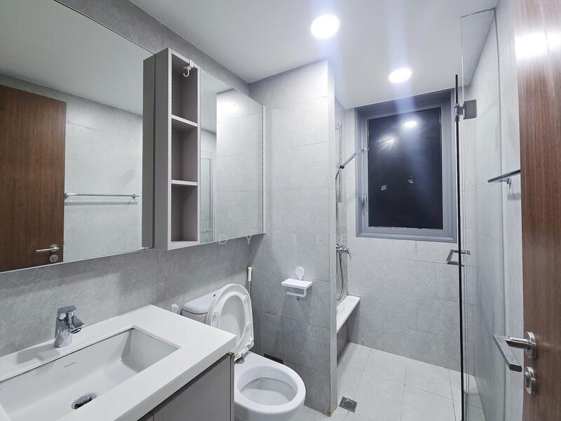 For Rent - The Visionaire