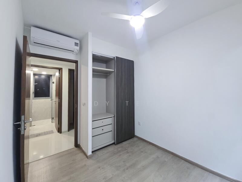 For Rent - The Visionaire