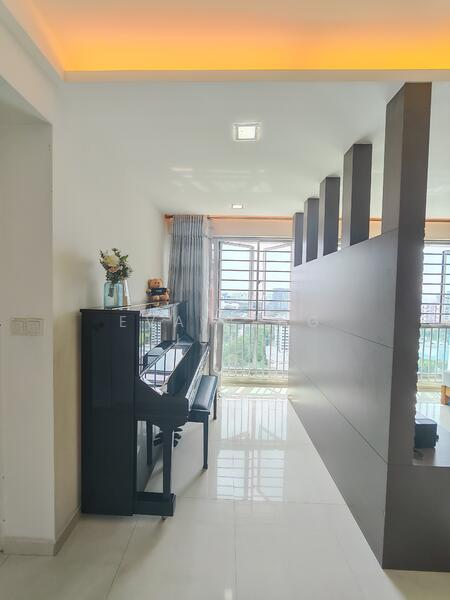 425 Clementi Avenue 1 HDB Flat For Sale at S$ 1,290,000 | PropertyGuru Singapore - Living Room