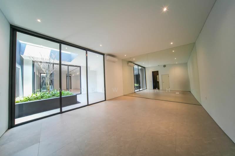 Brand New Modern Bungalow at Holland Grove Park Bungalow House For Sale at S$ 18,800,000 | PropertyGuru Singapore - Interior