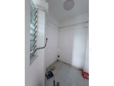 For Rent - Elias Green