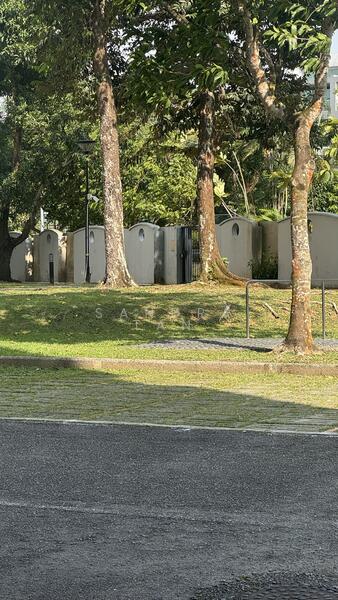 Side gate leads to MRT