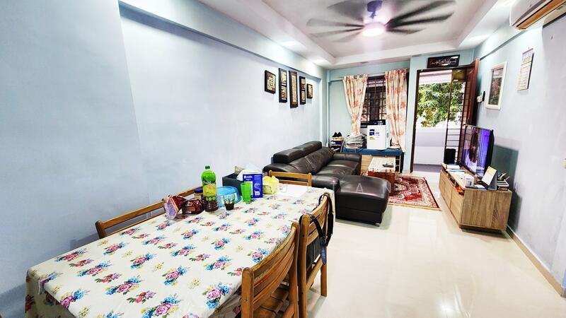 For Sale - 121 Ang Mo Kio Avenue 3