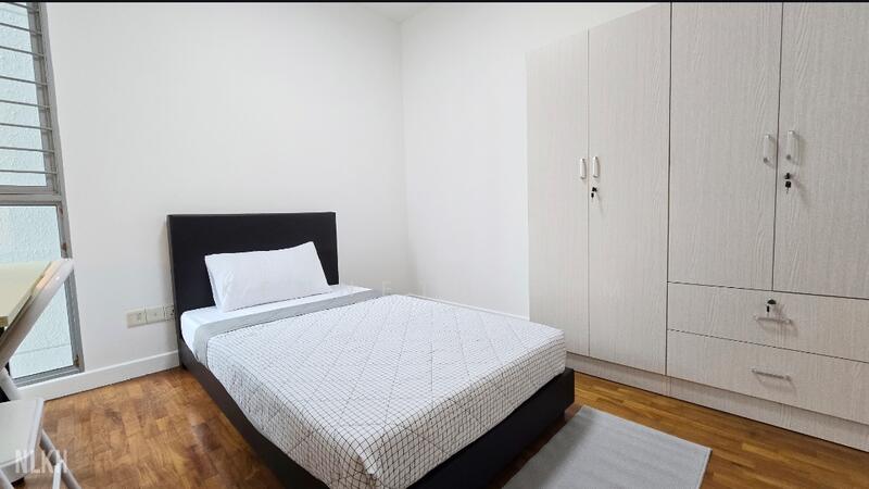 Original Bedroom CR6