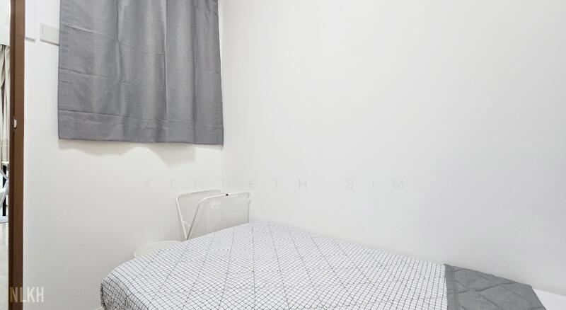 ECON1 Aircon n window $890