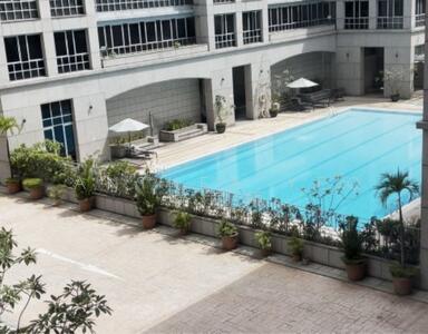 For Rent - UE Square