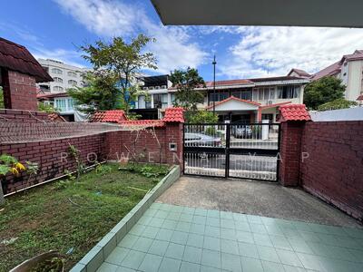 For Sale - Daisy Avenue