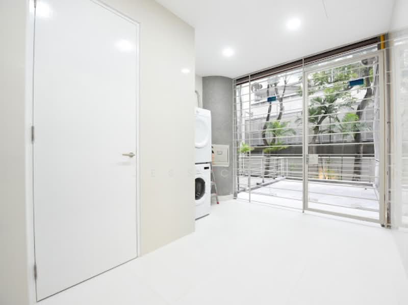 Nassim Jade, 3 Nassim Road, 4 Bedrooms, 2,400 sqft, Condominium For Rent, by Jess Cai, 60183430 - Balcony - PropertyGuru.com.sg