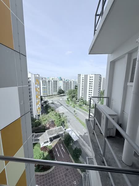490A Choa Chu Kang Avenue 5, 490A Choa Chu Kang Avenue 5, 3 Bedrooms, 1,001 sqft, HDB Flat For Sale, by Jane Francis, 60183475 - Exterior - PropertyGuru.com.sg