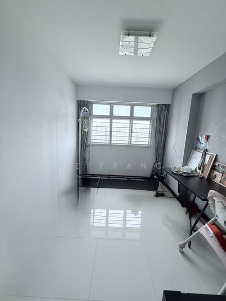 490A Choa Chu Kang Avenue 5, 490A Choa Chu Kang Avenue 5, 3 Bedrooms, 1,001 sqft, HDB Flat For Sale, by Jane Francis, 60183475 - Bedroom 3 - PropertyGuru.com.sg