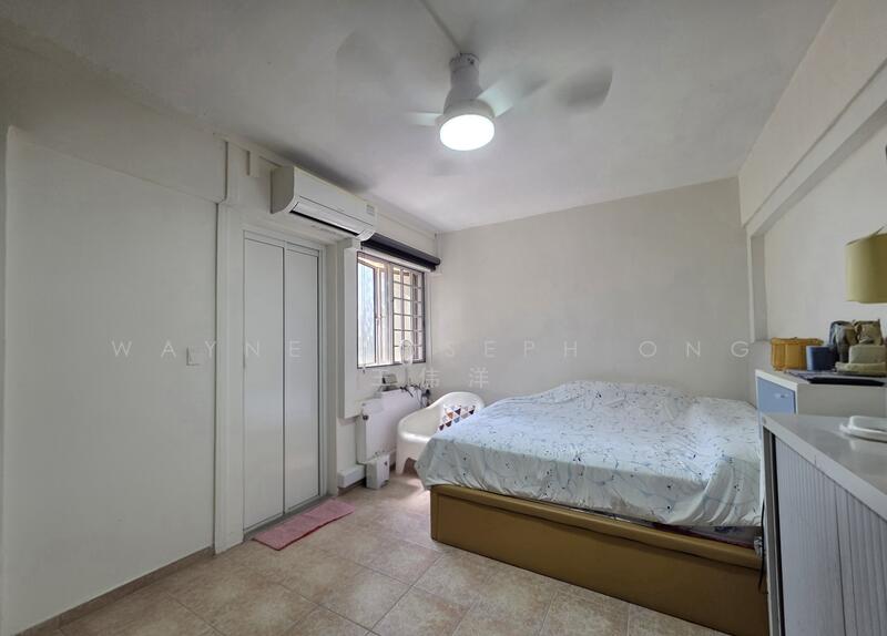 For Sale - 211 Tampines Street 23