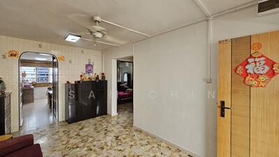 For Sale - 677 Hougang Avenue 8