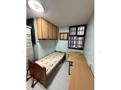 For Rent - 359A Admiralty Drive