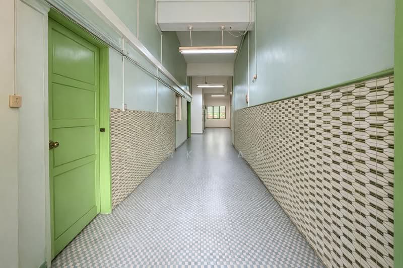 Joo Avenue Terraced House For Sale at S$ 2,380,000 | PropertyGuru Singapore - Corridor