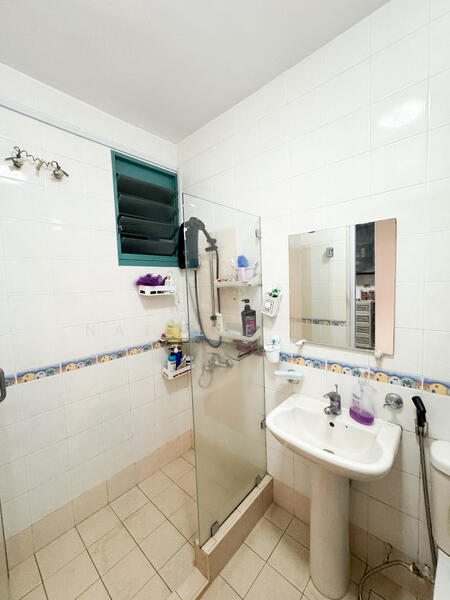 For Sale - 688A Woodlands Drive 75