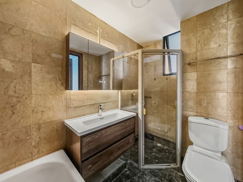 Tanglin View Condominium For Sale at S$ 2,380,000 | PropertyGuru Singapore - Master Bathroom