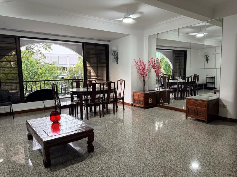 Spacious Living/Dining Rooms